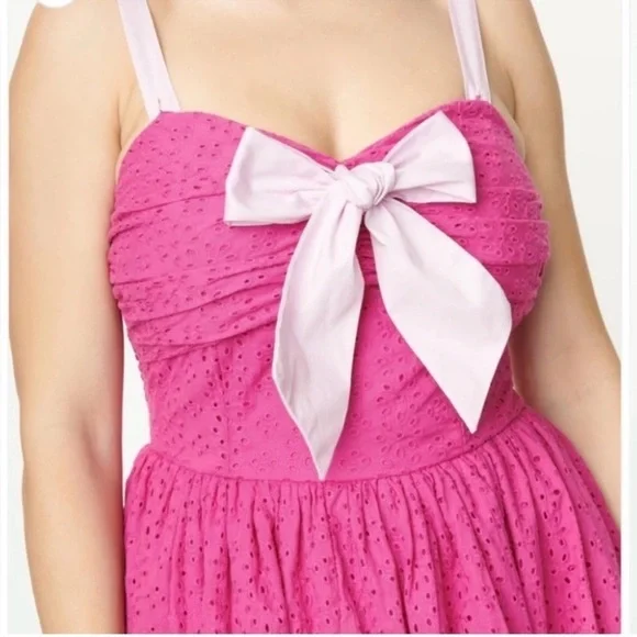 NWT Fushsia Pink Eyelet Flare Dress Sz M - Picture 2 of 12